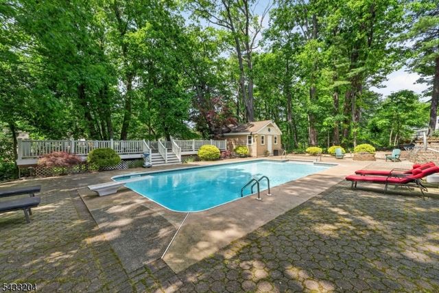 34 Sweetman Ln, West Milford Twp., NJ 07480