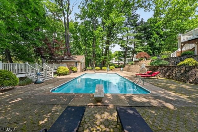 34 Sweetman Ln, West Milford Twp., NJ 07480
