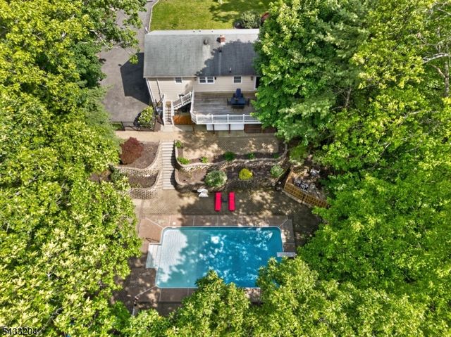 34 Sweetman Ln, West Milford Twp., NJ 07480