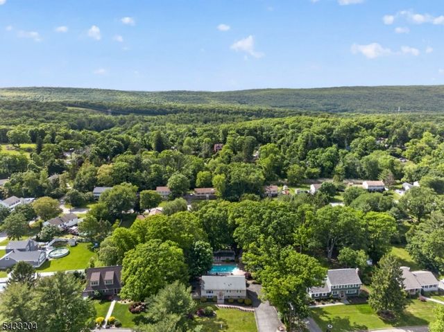34 Sweetman Ln, West Milford Twp., NJ 07480