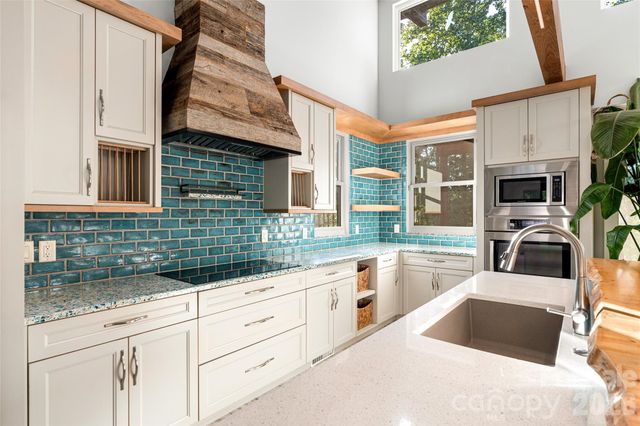 34 Bee Balm Way, Asheville, NC 28804