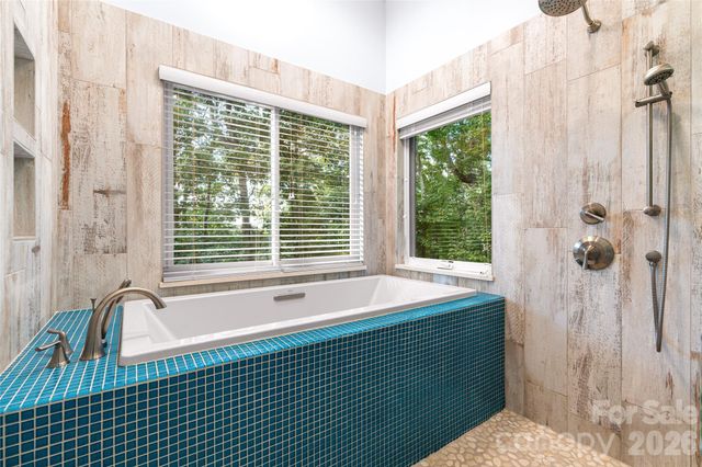 34 Bee Balm Way, Asheville, NC 28804