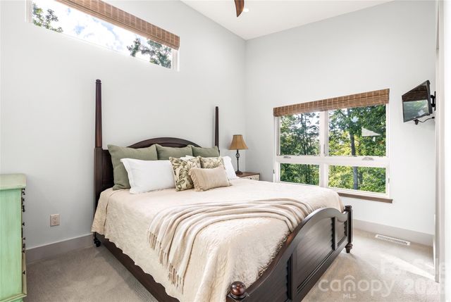 34 Bee Balm Way, Asheville, NC 28804