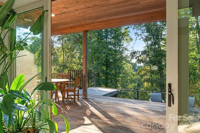 34 Bee Balm Way, Asheville, NC 28804