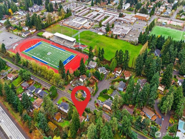 18916 5th Avenue NE, Shoreline, WA 98155