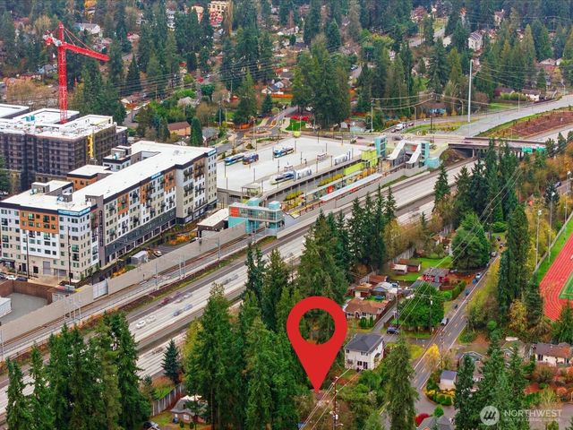 18916 5th Avenue NE, Shoreline, WA 98155