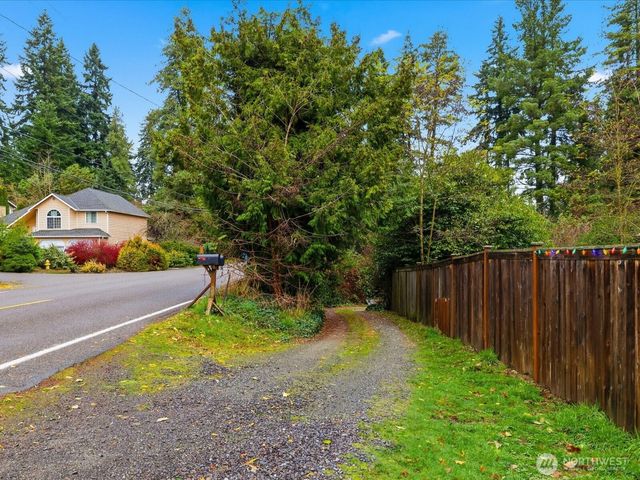 18916 5th Avenue NE, Shoreline, WA 98155