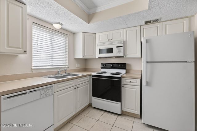3865 CAMPENERO Court 1, Jacksonville, FL 32217