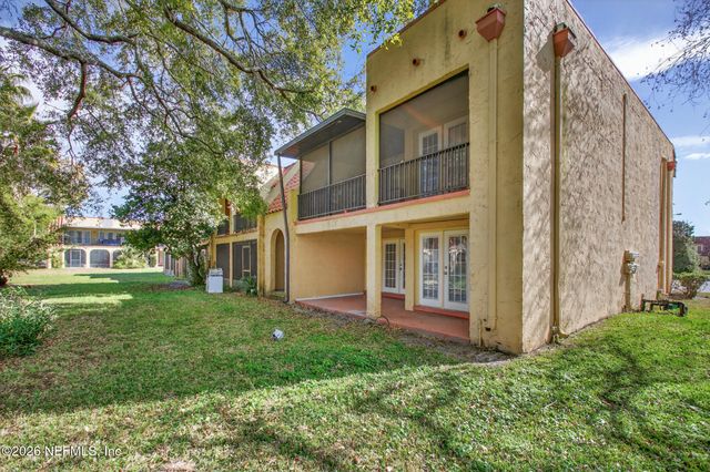 3865 CAMPENERO Court 1, Jacksonville, FL 32217