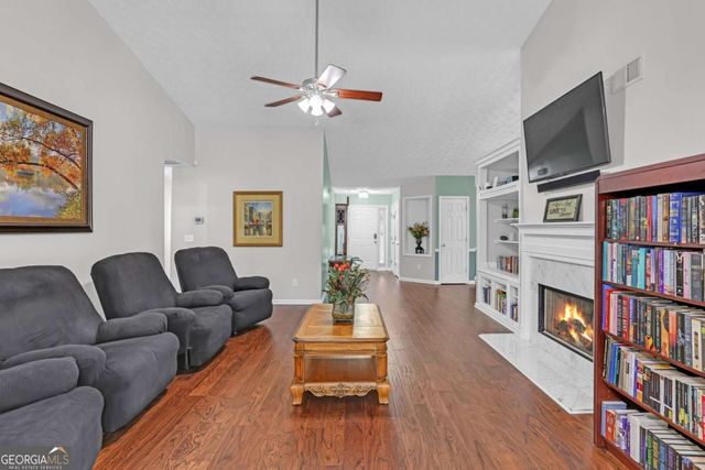 1743 Mission Park Drive, Loganville, GA 30052