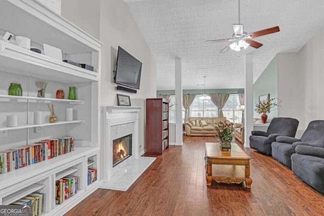 1743 Mission Park Drive, Loganville, GA 30052