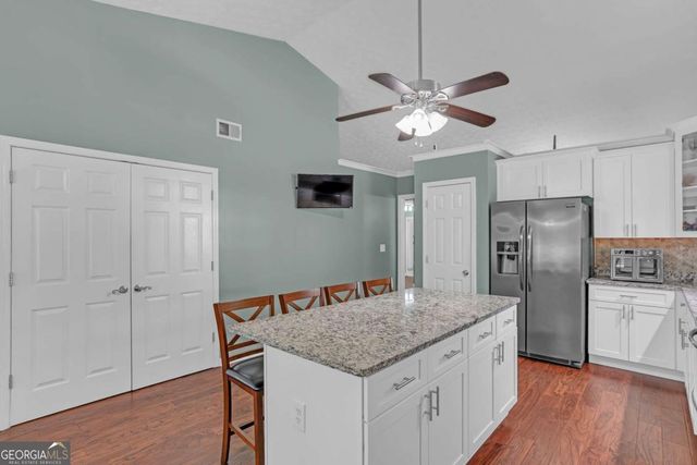 1743 Mission Park Drive, Loganville, GA 30052