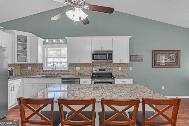 1743 Mission Park Drive, Loganville, GA 30052