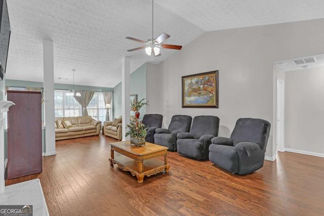 1743 Mission Park Drive, Loganville, GA 30052