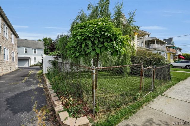 239 Roesch Avenue, Buffalo, NY 14207