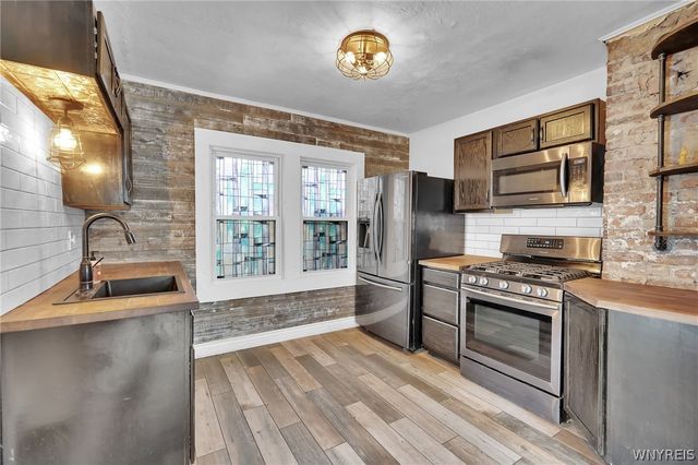 239 Roesch Avenue, Buffalo, NY 14207
