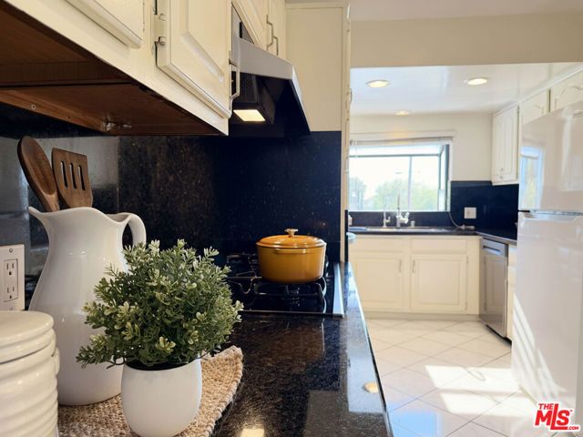 2537 Fairmount Avenue, La Crescenta, CA 91214