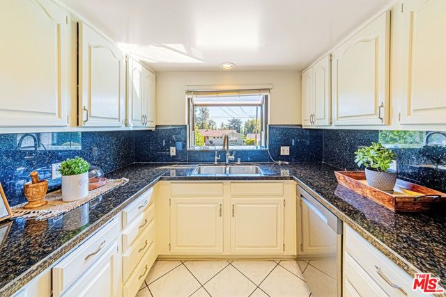 2537 Fairmount Avenue, La Crescenta, CA 91214