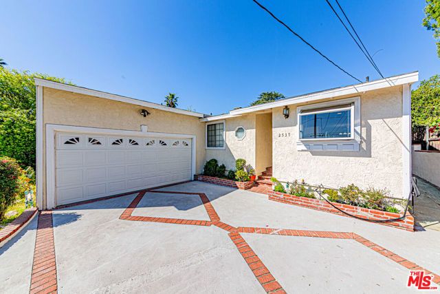 2537 Fairmount Avenue, La Crescenta, CA 91214