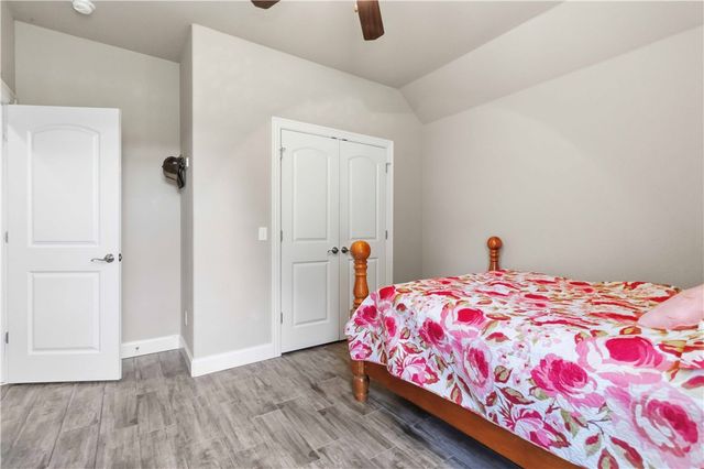 1353 Valle Lane, Tontitown, AR 72762