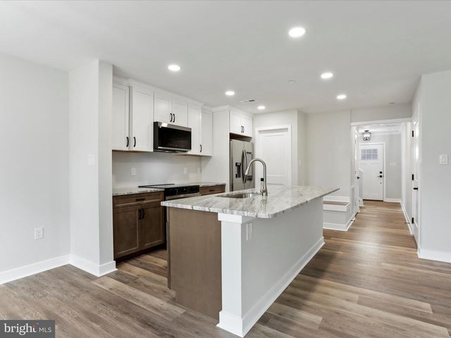 325 DEVONSHIRE RD, Hagerstown, MD 21740