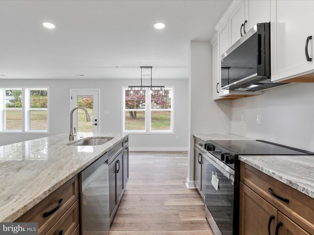 325 DEVONSHIRE RD, Hagerstown, MD 21740