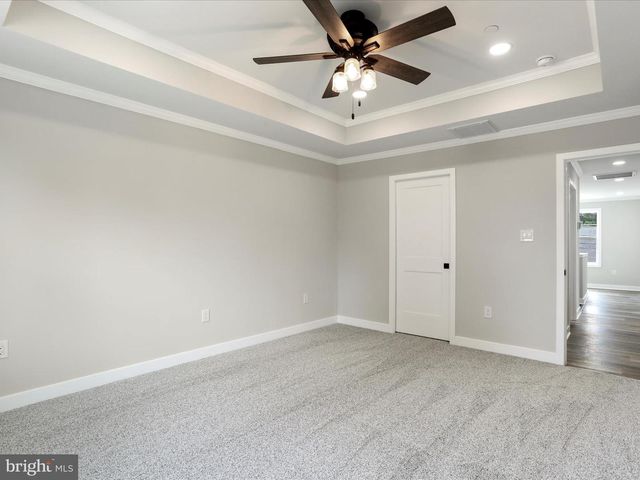 325 DEVONSHIRE RD, Hagerstown, MD 21740