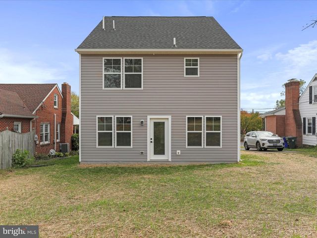 325 DEVONSHIRE RD, Hagerstown, MD 21740