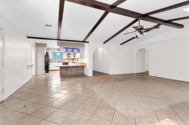 11120 N D Street, La Porte, TX 77571