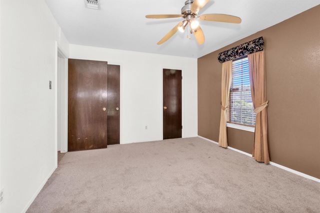 11120 N D Street, La Porte, TX 77571