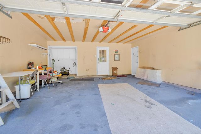 11120 N D Street, La Porte, TX 77571