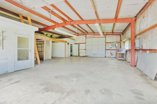11120 N D Street, La Porte, TX 77571