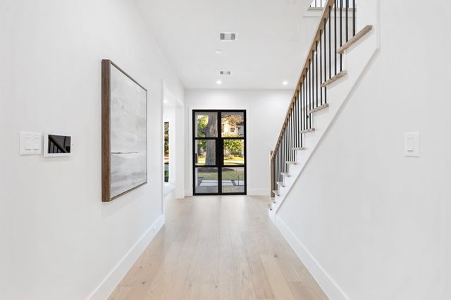 1526 Wakefield Drive, Houston, TX 77018