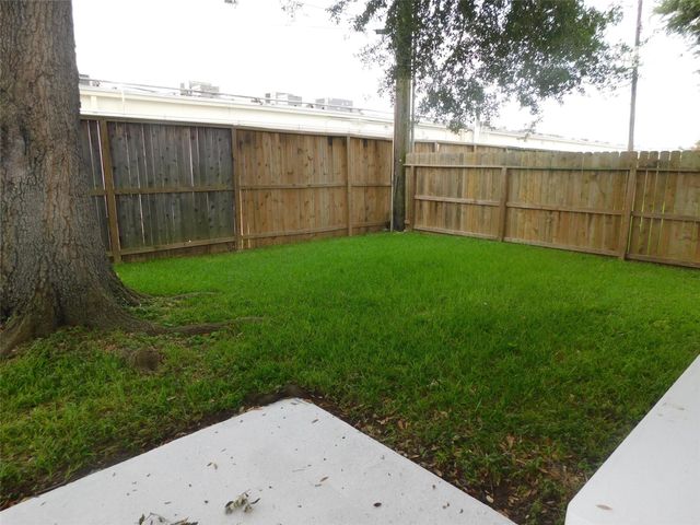 2754 Quarry Hill Road, Sugar Land, TX 77478