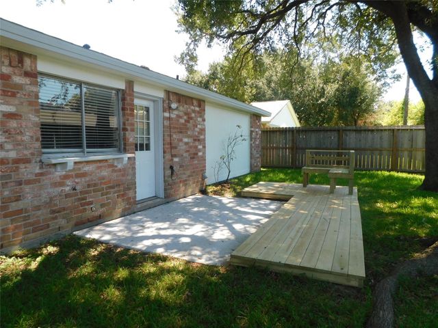 2754 Quarry Hill Road, Sugar Land, TX 77478