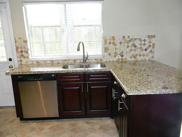 2754 Quarry Hill Road, Sugar Land, TX 77478