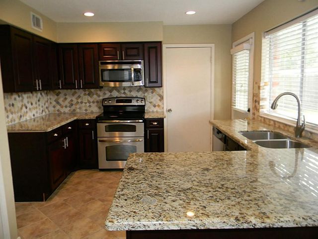 2754 Quarry Hill Road, Sugar Land, TX 77478