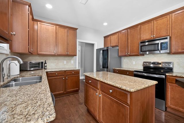 1301 Old Bramble Lane, Fuquay Varina, NC 27526