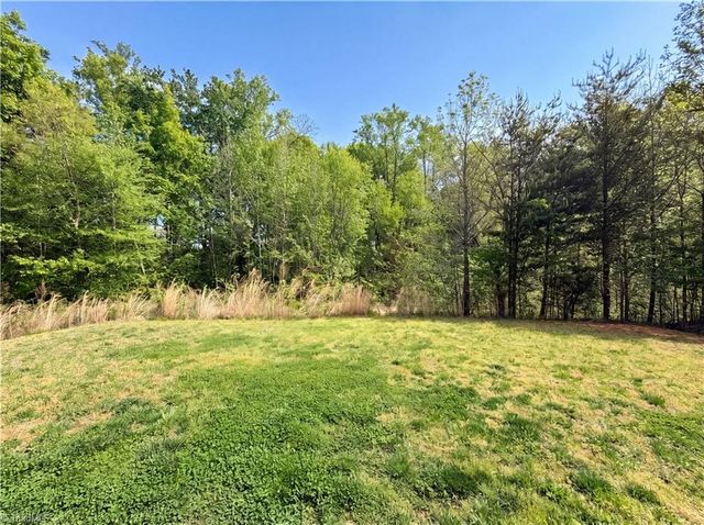 1925 Glenburn Drive, Winston-salem, NC 27127