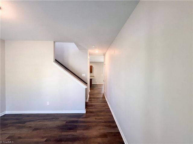 1925 Glenburn Drive, Winston-salem, NC 27127