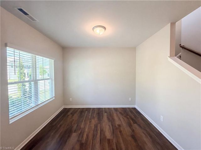 1925 Glenburn Drive, Winston-salem, NC 27127