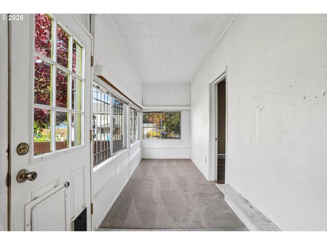 8417 N BERKELEY Ave, Portland, OR 97203