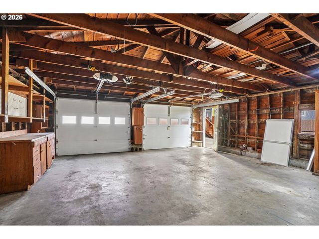 8417 N BERKELEY Ave, Portland, OR 97203