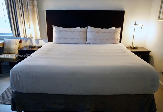 19201 Collins Ave 726, Sunny Isles Beach, FL 33160