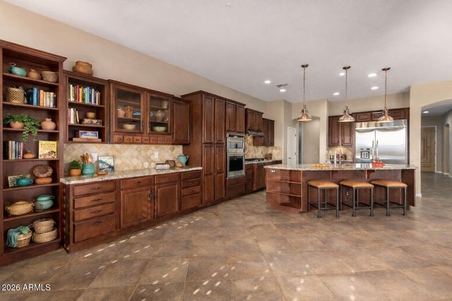 12481 W MILTON Drive, Peoria, AZ 85383