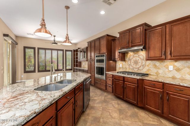 12481 W MILTON Drive, Peoria, AZ 85383