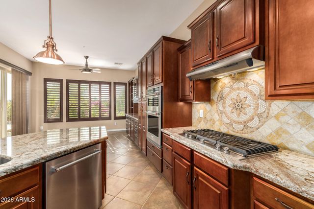 12481 W MILTON Drive, Peoria, AZ 85383