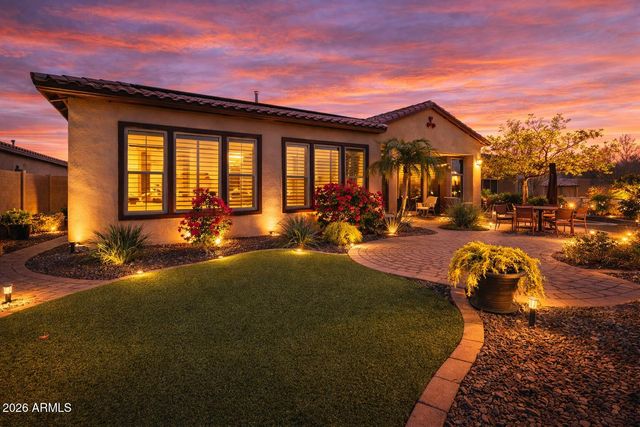 12481 W MILTON Drive, Peoria, AZ 85383