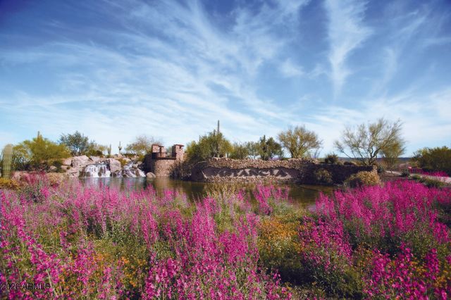 12481 W MILTON Drive, Peoria, AZ 85383