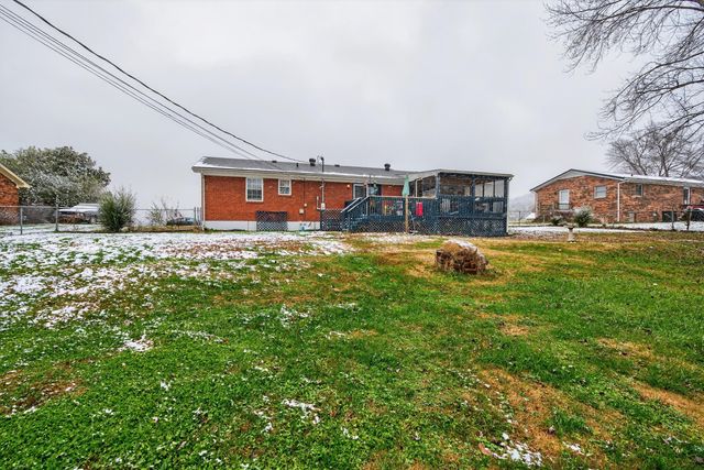 315 S Winn Avenue, Irvine, KY 40336